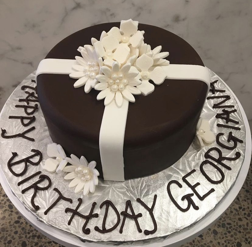 Cake – birthday chocolate fondant (2)